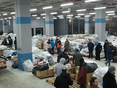 Türkiye 7’den 70’e seferber oldu: Deprem bölgesine yardımlar devam ediyor