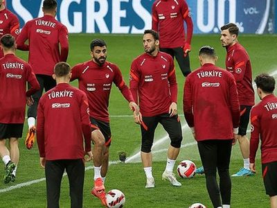 Türkiye A Milli Futbol Takımı'nın, Portekiz ile oynayacağı Dünya Kupası play-off maçının kadrosu belli oldu!