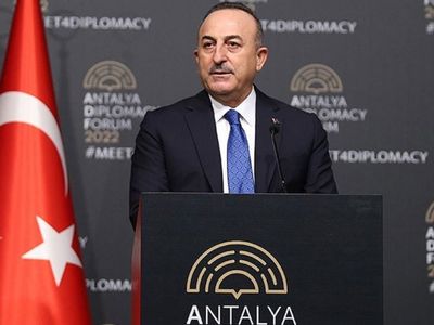 Türkiye diplomaside yeni bir dönem geçiyor: İsrail, Ermenistan, BAE gibi ülkelerle ikili ilişkilerde normalleşme sinyalleri