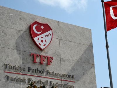 Türkiye Futbol Federasyonu, Burak Elmas'ın masaya yumruğumu vurdum sözlerinin hayal ürünü olduğunu açıkladı!