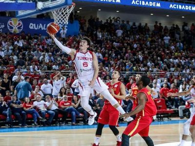 Türkiye Letonya basketbol maçı hangi kanalda ve nerede oynanacak? Türkiye Letonya maçı bilet fiyatları ne kadar? 12 Dev Adam Dünya Kupası elemelerinde sahne alıyor