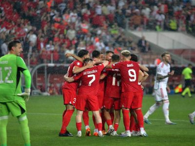Türkiye Samsun’da liderliğe uçtu: Milliler Galler’i devirdi
