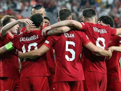 Türkiye UEFA Uluslar Ligi'nde 1. olursa ne olacak, bir üst lige mi çıkacak?
