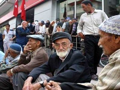 Türkiye’de emekliler çalışırken ölüyor