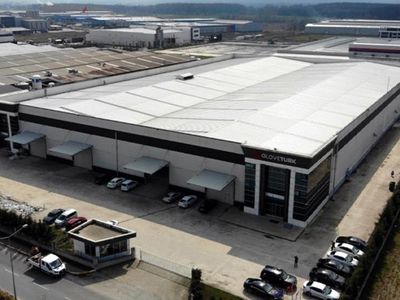 Türkiye'de Nitril Eldiven Fabrikası Kuruldu