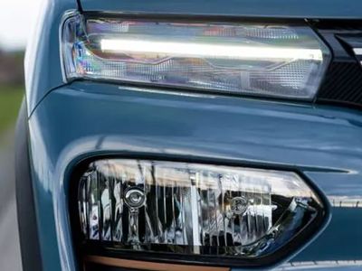 Türkiye’de satışa çıkan yeni Dacia Spring’e büyük ilgi: Klasmanının ren ucuzu
