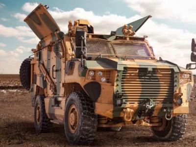 Türkiye'nin 4x4 Havan Aracı 'Vuran'ın İlk İhracatını Kosova'ya Yaptı