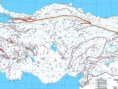 Türkiye'nin Diri Fay Hattı Haritasında En Riskli Bölgeler: 30 İl İşaret Edildi