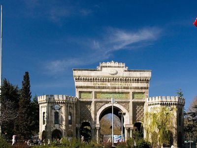 Türkiye’nin en köklü okulu olan İstanbul Üniversitesi, dünyaca ünlü kampüsünün kapılarını ziyaretçilere açtı!