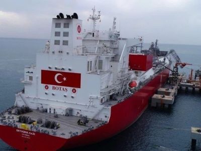 Türkiye'nin İlk Yüzer Doğal Gaz Gemisi Geldi: 4.4 Milyon Hanenin Gaz İhtiyacı Karşılanacak!