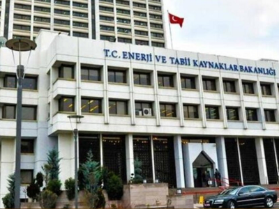Türkiye'nin İlk Yüzer Üretim Platformu Çanakkale'ye Ulaştı