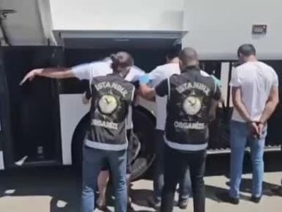 Tuzla'da durdurulan otobüsten cephanelik çıktı: 120 silah ele geçirildi