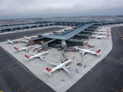 Uçağın iniş takımları açılmadı: İstanbul Havalimanı’na acil iniş yaptı
