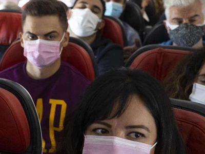 Uçaklarda maske zorunluluğu kalktı mı? Uçaklarda maske yasağı var mı? Maske yasağı konusunda önemli gelişme