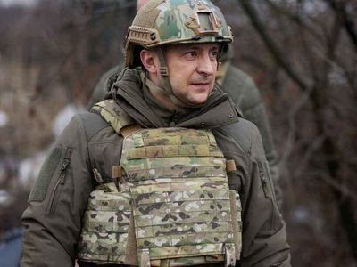 Ukrayna Devlet Başkanı Vladimir Zelenskiy'den flaş sözler: "Rusya topyekün saldırıyor"