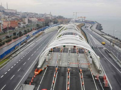 Ulaştırma ve Altyapı Bakanı Adil Karaismailoğlu müjdeyi verdi: Avrasya Tüneli 1 Mayıs itibarıyla motosiklet trafiğine açılıyor!