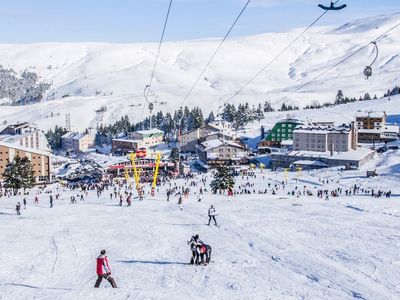 Uludağ'a Mevsimin İlk Karı Yağdı!
