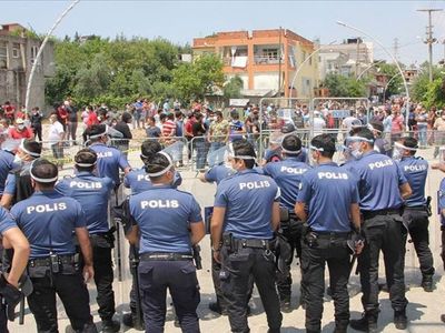 Uluslararası İş Birliğiyle Başarılı Operasyon: Kırmızı Bültenle Aranan Azerbaycanlı Şüpheli Antalya'da Yakalandı