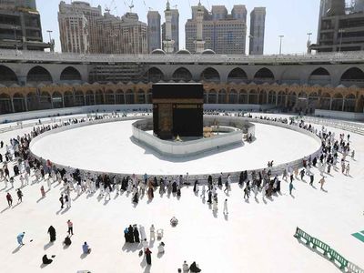 Umre ziyaretleri bu yıl başlıyor mu? Suudi Arabistan PCR testi, aşı ve karantina şartını tamamen kaldırdı