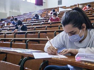 Üniversitede vize ve final nedir, ne demektir? Vize ve final sonuçları nereden nasıl öğrenilir? Vizeye girmeyen finale girebilir mi? Üniversitede vizeler ve finaller ne zaman yapılır?