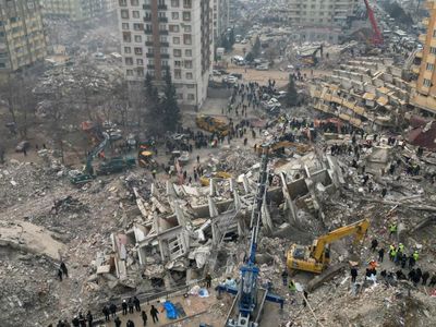 Ünlü deprem uzmanı çıkan iddiaları çürüttü: İstanbul'da deprem olacak mı?