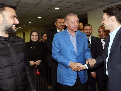 Ünlü isimlerden Cumhurbaşkanı Erdoğan’a destek: Her zaman yanındayız sayın Cumhurbaşkanım