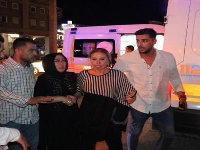 Ünlü isimlerin bulunduğu düğünde yangın çıktı! Tuğba Özay ölümden döndü