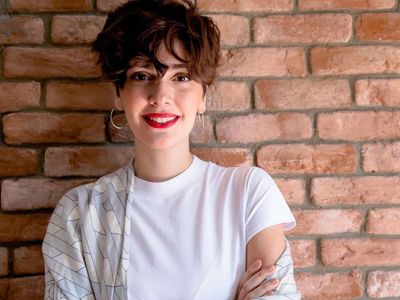 Ünlü Oyuncu Bergüzar Korel’in Büyük Heyecanı: Üçüncü Kez Anne Oldu