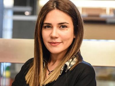 Ünlü Oyuncu Buse Varol Oğlu Burak'la Yaşadığı Korku Dolu Anları Sosyal Medyadan Paylaştığı Videolarla Anlattı!
