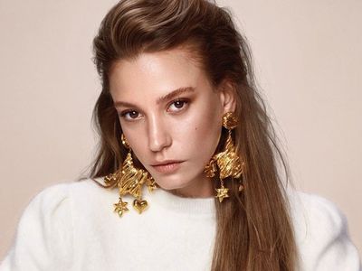 Ünlü Oyuncu Serenay Sarıkaya Takıntılı Hayranının Kendisine Yaşattığı Korku Dolu Anlar Hakkında İlk Kez Konuştu