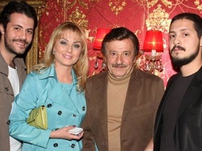 Ünlü sanatçı Selami Şahin'in oğlunun içinde bulunduğu minibüs kamyonla çarpıştı! Emirhan Şahin ölümle burun buruna geldi