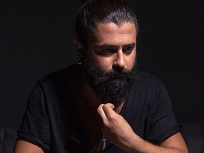 Ünlü Şarkıcı Koray Avcı’nın Babası Vefat Etti
