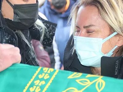 Ünlü Sunucu Ece Erken’in Ambulans Geç Geldi İddiasına İl Sağlık Müdürlüğü’nden Jet Yanıt Geldi!