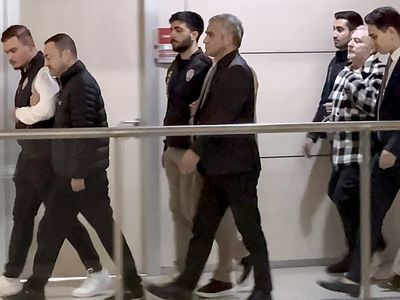 Ünlülere yasa dışı bahis operasyonu; 20 kişiye gözaltı kararı