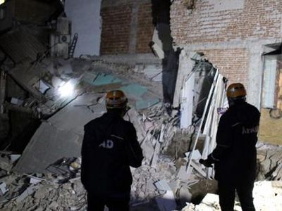 Uşak'ta İki Katlı Atölye Çöktü