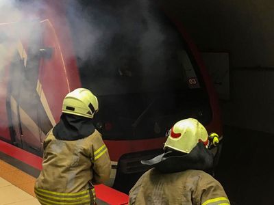 Üsküdar metrosunda korkutan yangın: Duraktaki elektrik trafosunda yangın çıktı