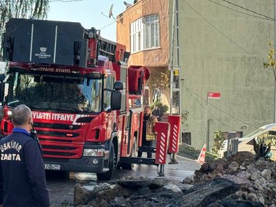Üsküdar'da yangın çıktı: Olay yerine çok sayıda ekip yönlendirildi