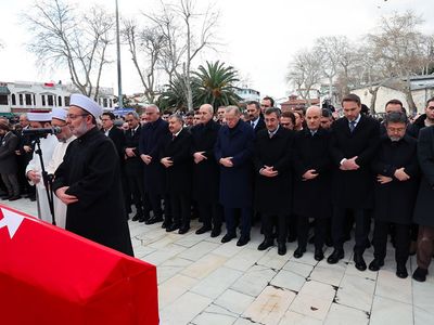 Usta yazar Alev Alatlı son yolculuğuna uğurlandı