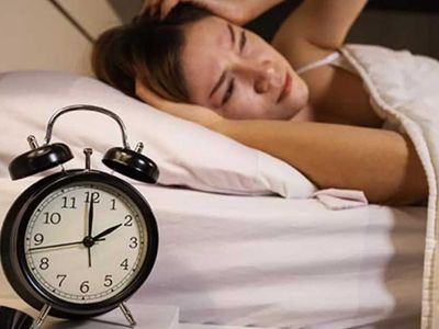 Uykusuzluk (İnsomnia) nedir, belirtileri nelerdir? İnsomnia hastalığı sebepleri ve tedavisi