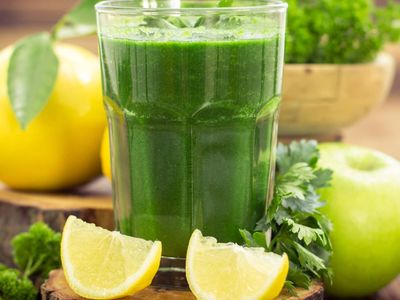 Uyurken yağ yakılır mı? Uyurken yağ yaktıran detoks suyu tarifi