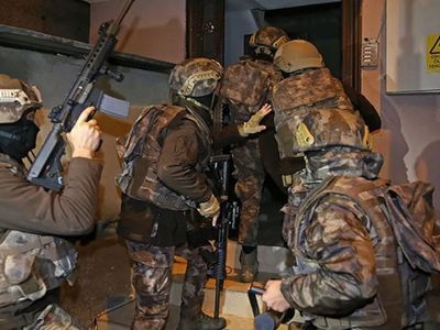 Uyuşturucu ticaretine büyük darbe: 4 suç örgütü çökertildi