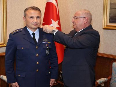 Uzaya giden ilk Türk olacak: Rütbesini Bakan Güler taktı