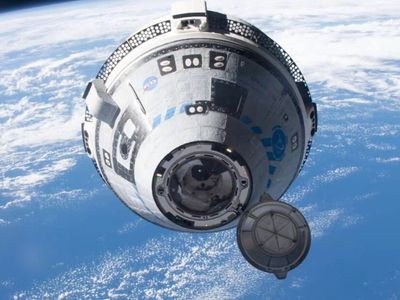Uzayda üç ay geçirdiler: Starliner aracı dünyaya iniş yaptı