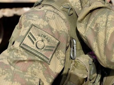 Uzman çavuş aracında 63 kilo uyuşturucu ile yakalandı