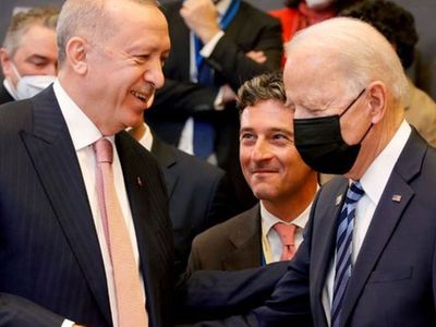 Uzman İsim ABD'yi Uyardı, Türkiye Yerine Terör Örgütlerini Desteklemeyin!