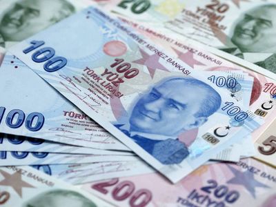 Uzman isim kulis bilgisini aktardı: Ek zam ve seyyanen zam bir arada gelecek