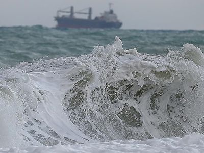 Uzman isim uyardı: Türkiye'de 3 metrenin üzerinde tsunami meydana gelebilir