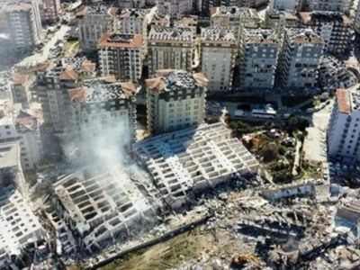 Uzmanlardan İstanbul'da Kendiliğinden Çöken Binalar İçin Uyarı: Kalitesiz Malzeme ve Kaçak Katlar Tehlike Saçıyor