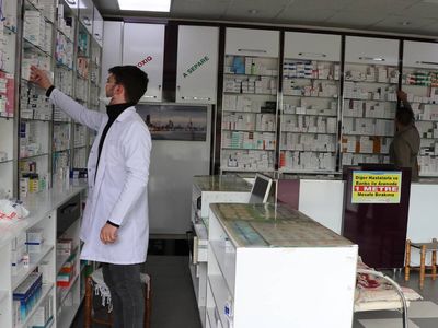 Uzmanlardan sürekli ağrı kesici kullananlara uyarı: Vücutta tahribata yol açıyor