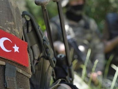 Valilikten acı haber: Pençe-Kilit Harekatı bölgesinde yaralanan asker şehit oldu